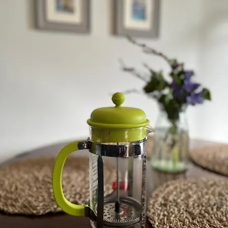 Apartment Butterfly - Entire Within 5km Of