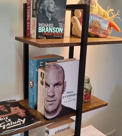 Butterfly - Entire Within 5km Of * Galway